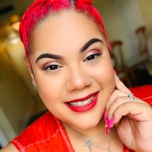 Meet your Posher, Kimii